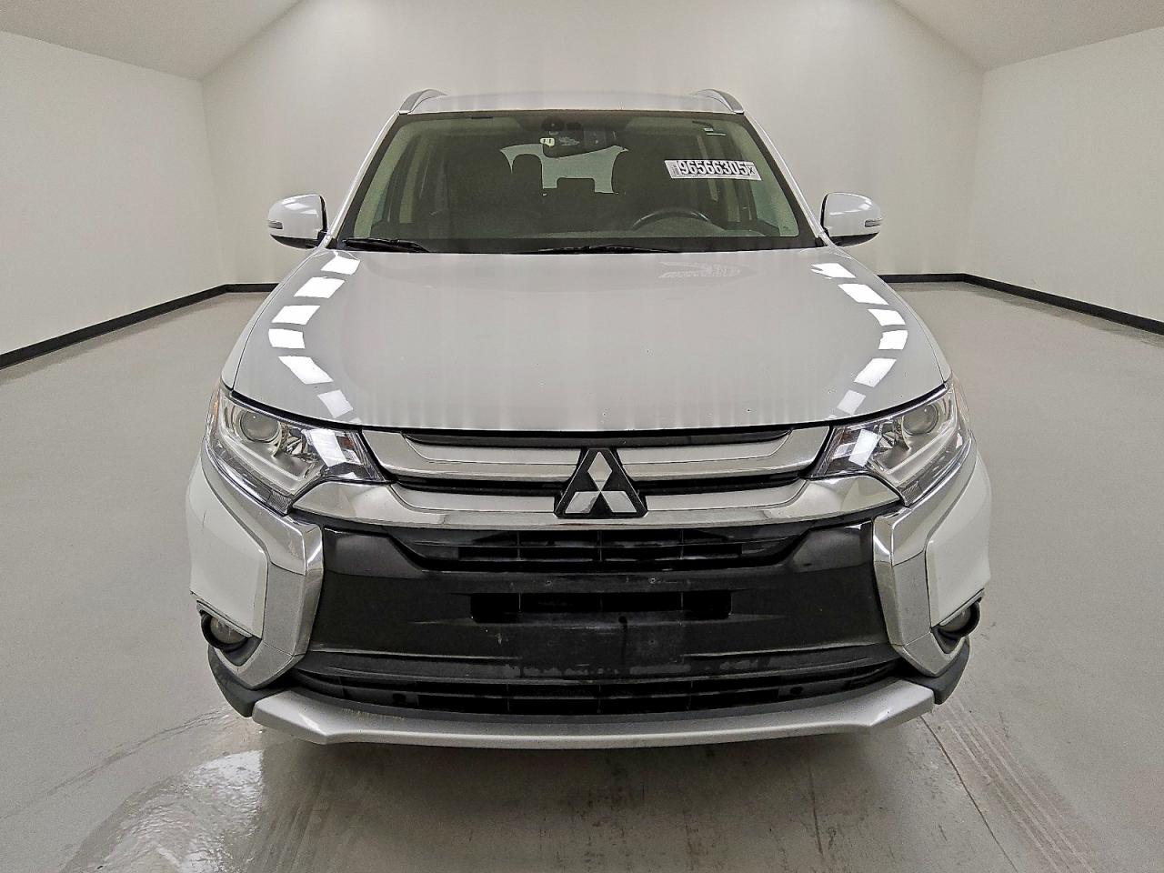 2018 MITSUBISHI OUTLANDER SE photo 5
