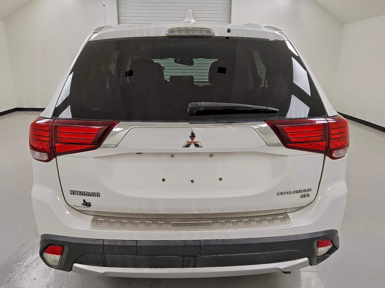 2018 MITSUBISHI OUTLANDER SE photo 6
