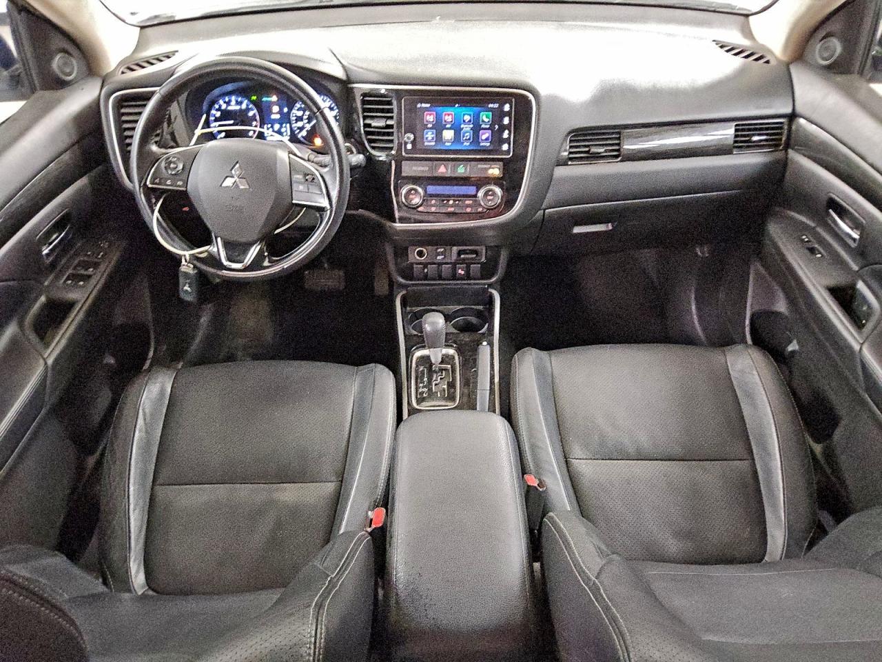 2018 MITSUBISHI OUTLANDER SE photo 8