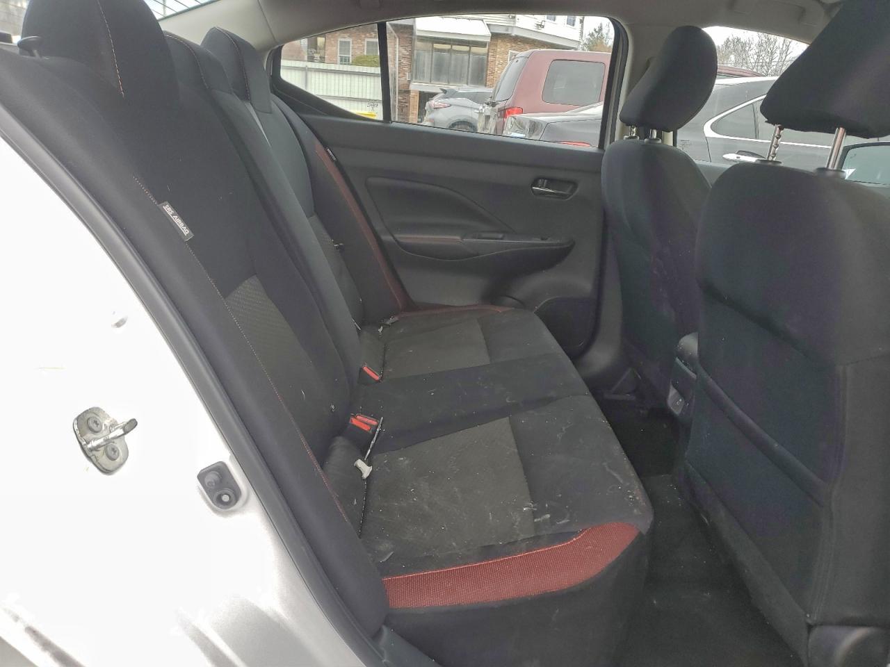 2024 NISSAN VERSA SR photo 10