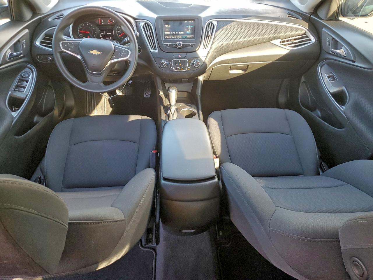2018 CHEVROLET MALIBU LS photo 8