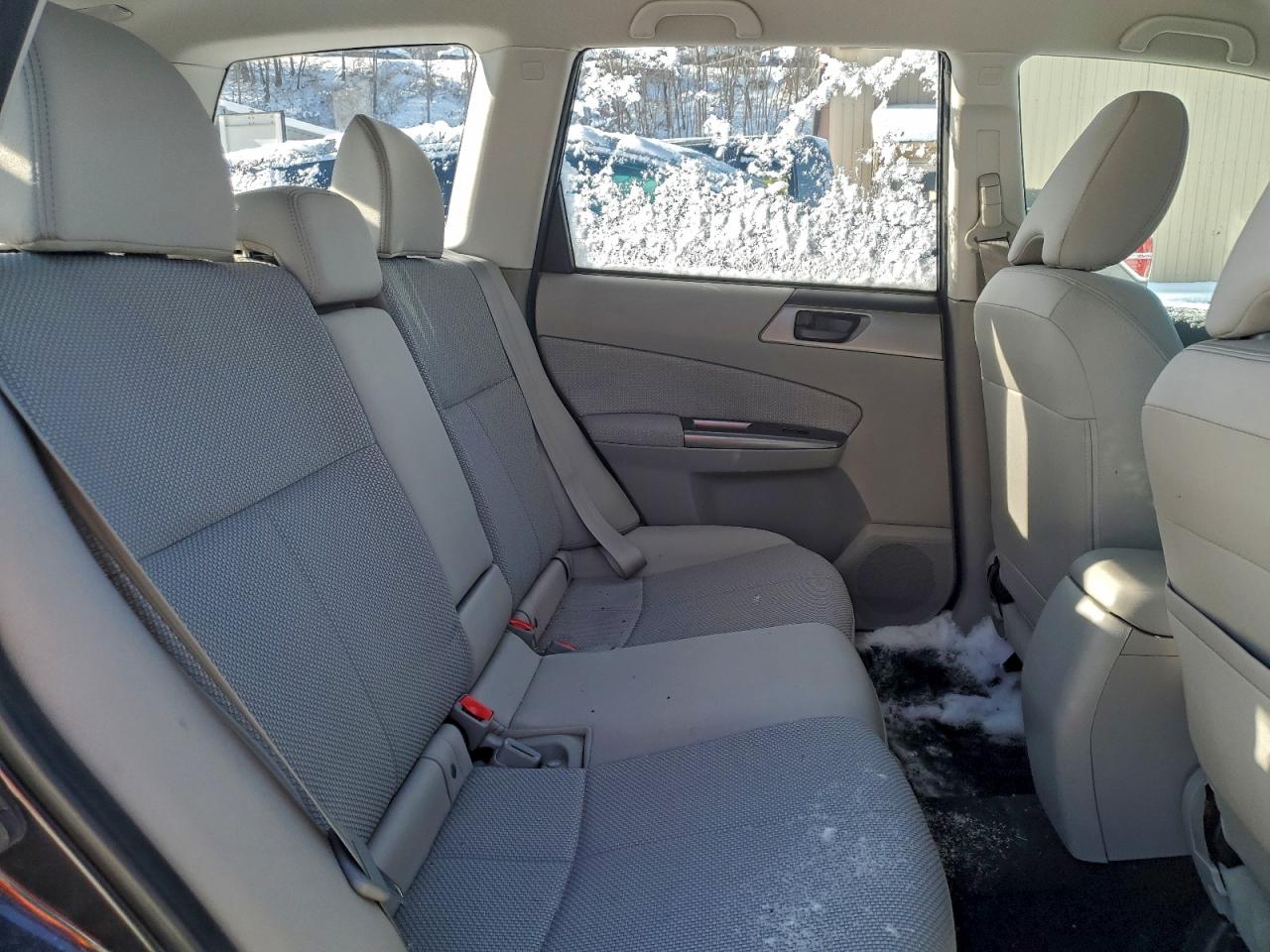 2011 SUBARU FORESTER 2.5X photo 10
