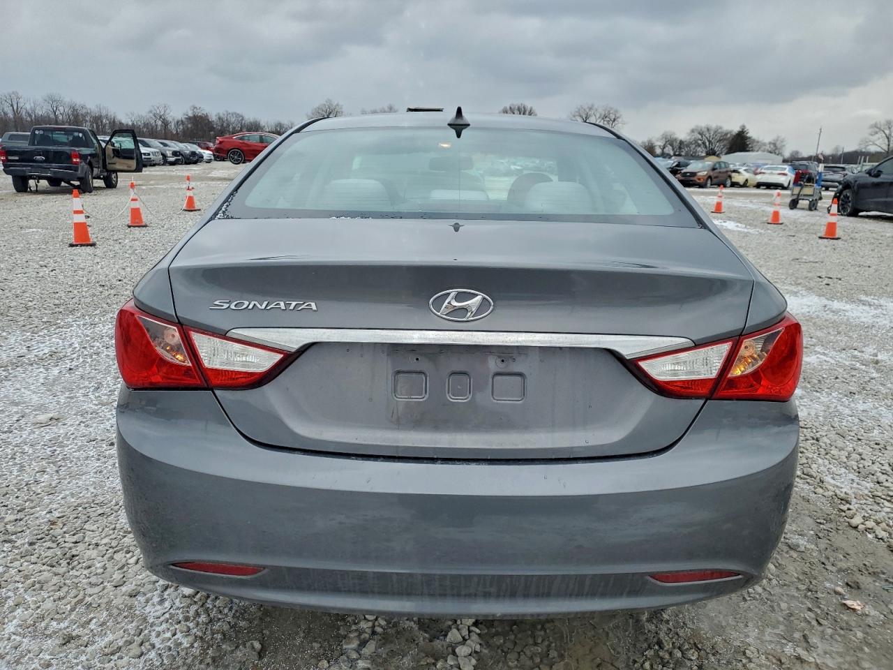 2013 HYUNDAI SONATA GLS photo 6