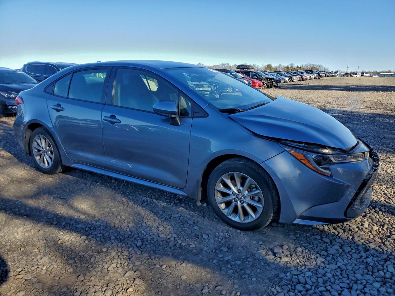 2022 TOYOTA COROLLA LE photo 4