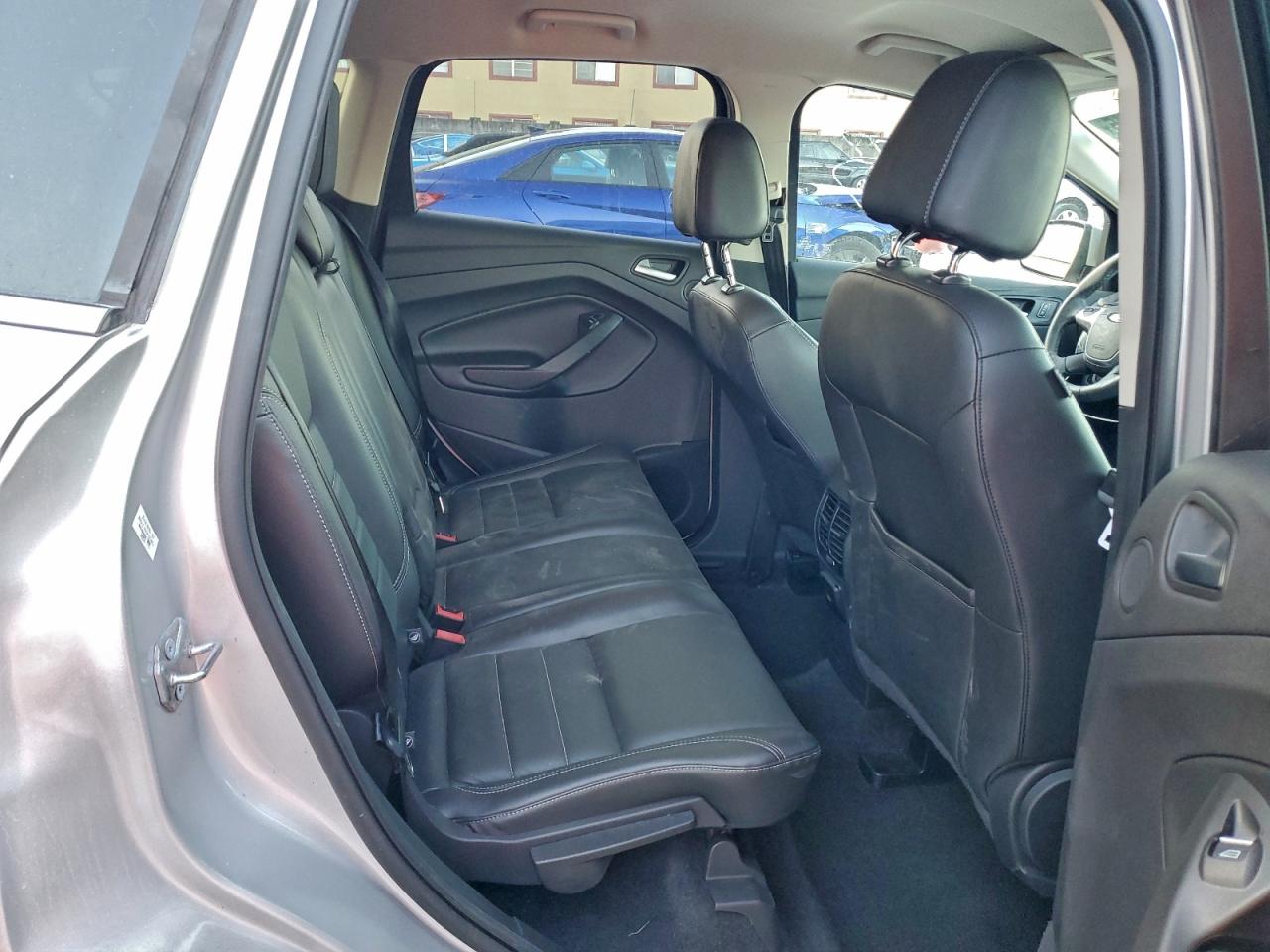 2016 FORD ESCAPE SE photo 11
