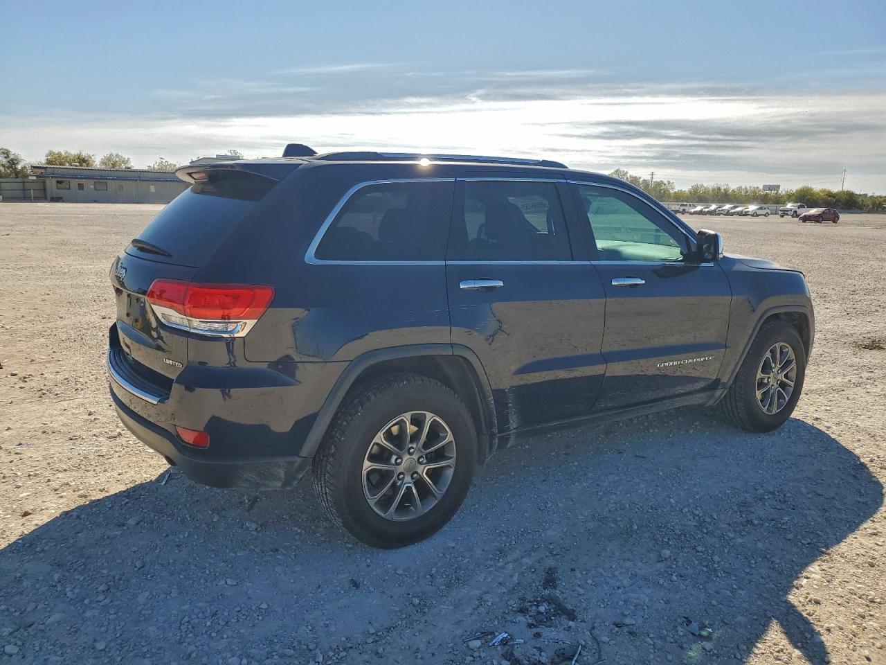2016 JEEP GRAND CHEROKEE LIMITED photo 3