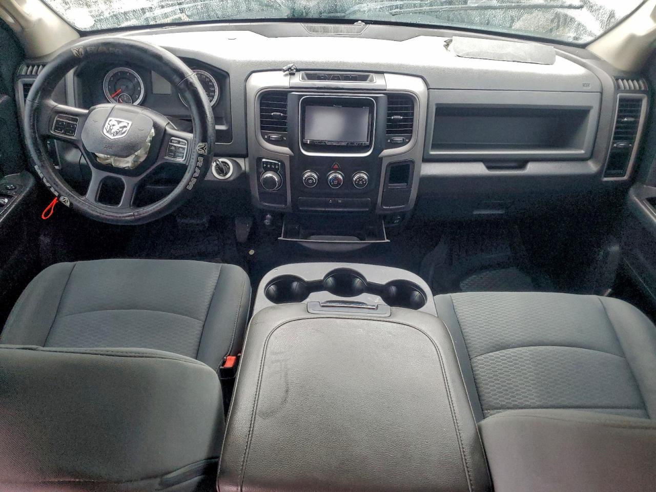2014 RAM 1500 ST photo 8