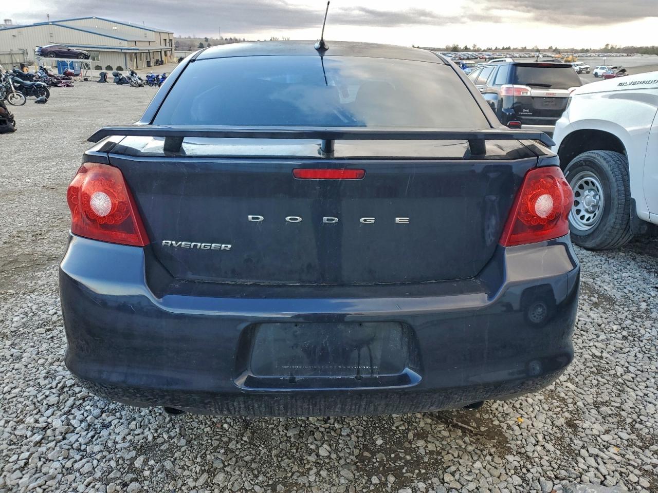 2012 DODGE AVENGER SE photo 6