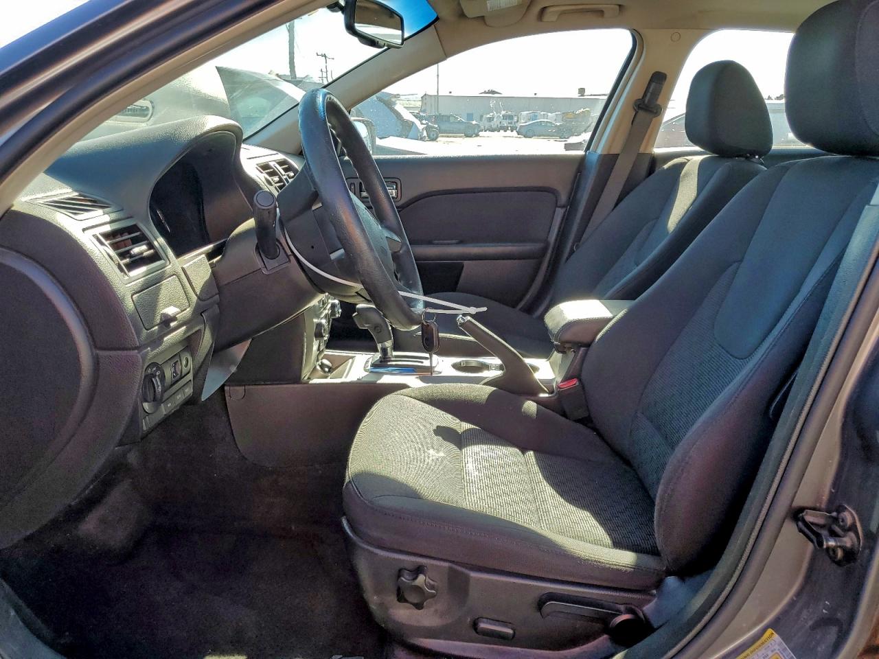 2010 FORD FUSION SE photo 7