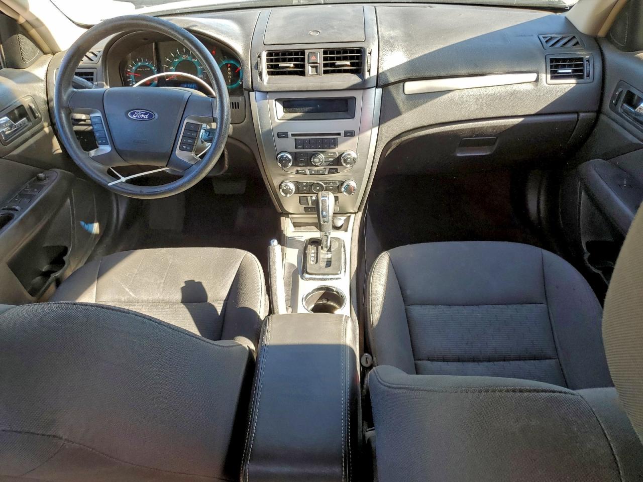 2010 FORD FUSION SE photo 8
