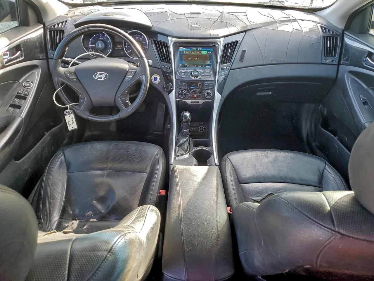 2013 HYUNDAI SONATA SE photo 8