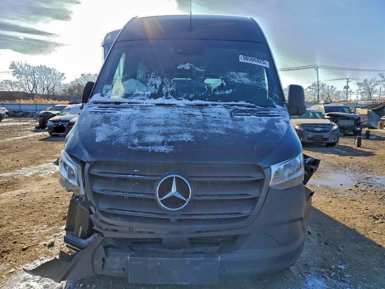 2024 MERCEDES-BENZ SPRINTER 2500 photo 5