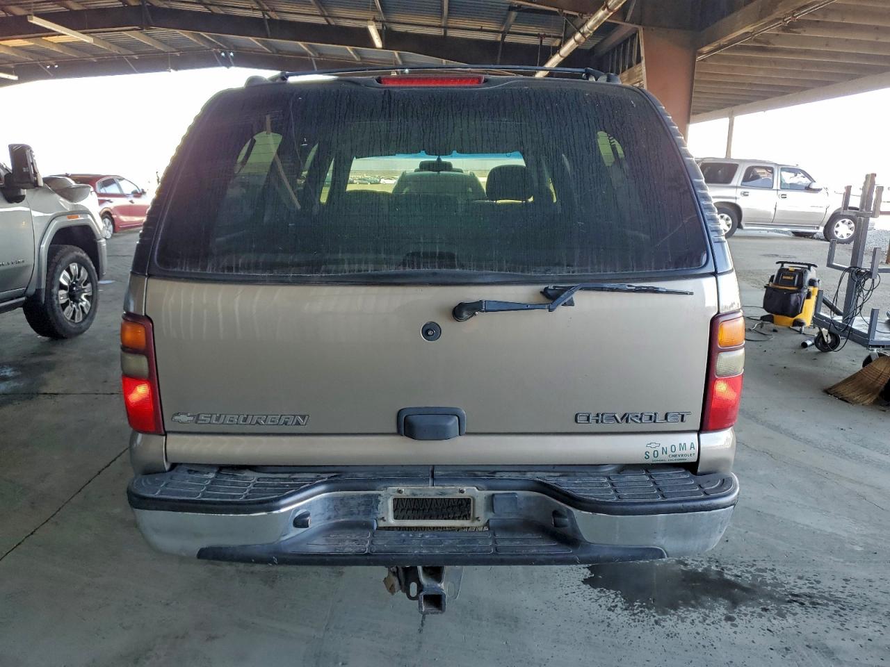 2002 CHEVROLET SUBURBAN C1500 photo 6