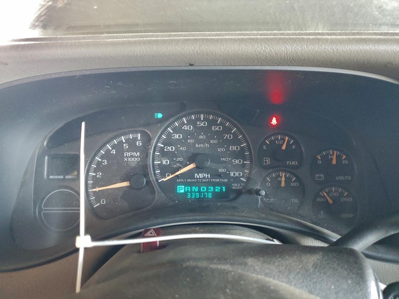 2002 CHEVROLET SUBURBAN C1500 photo 9