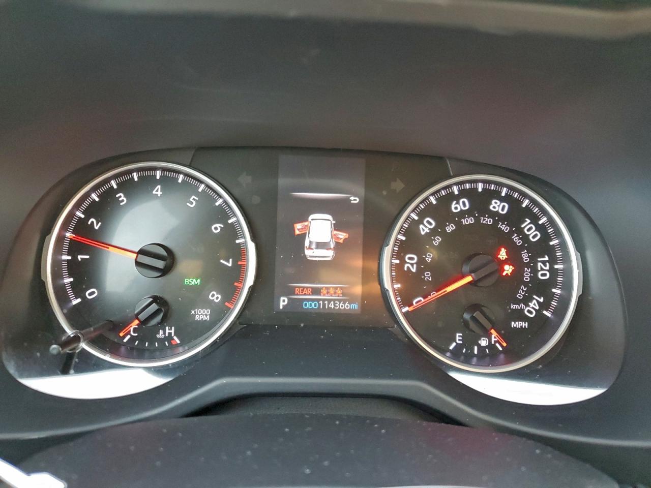 2021 TOYOTA RAV4 XLE photo 9