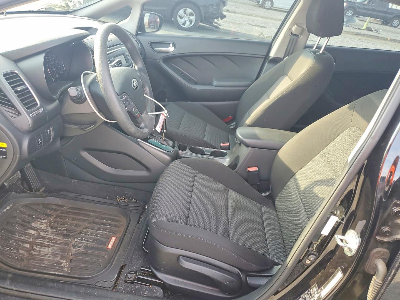2018 KIA FORTE LX photo 7