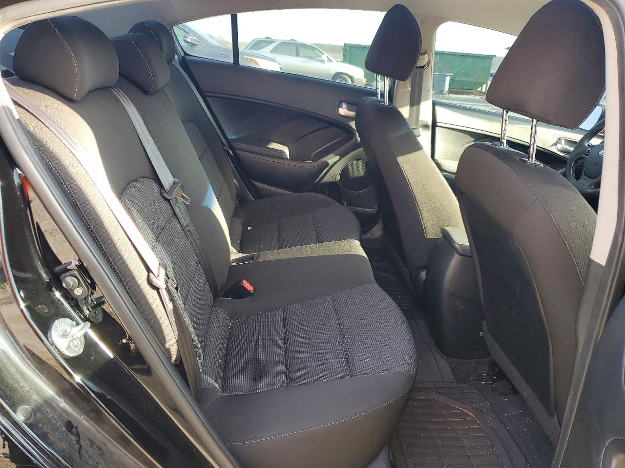 2018 KIA FORTE LX photo 10