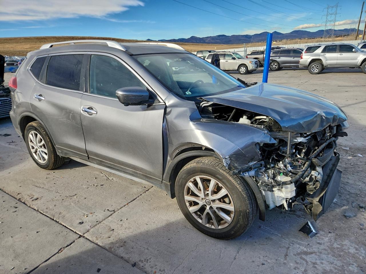 2018 NISSAN ROGUE S photo 4