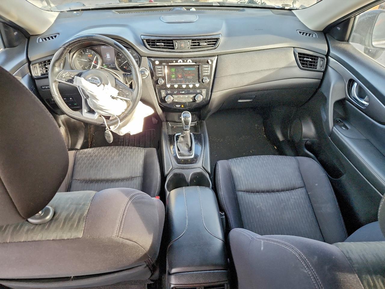 2018 NISSAN ROGUE S photo 8