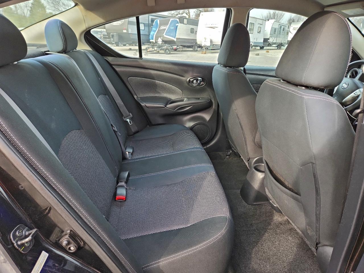 2019 NISSAN VERSA S photo 10