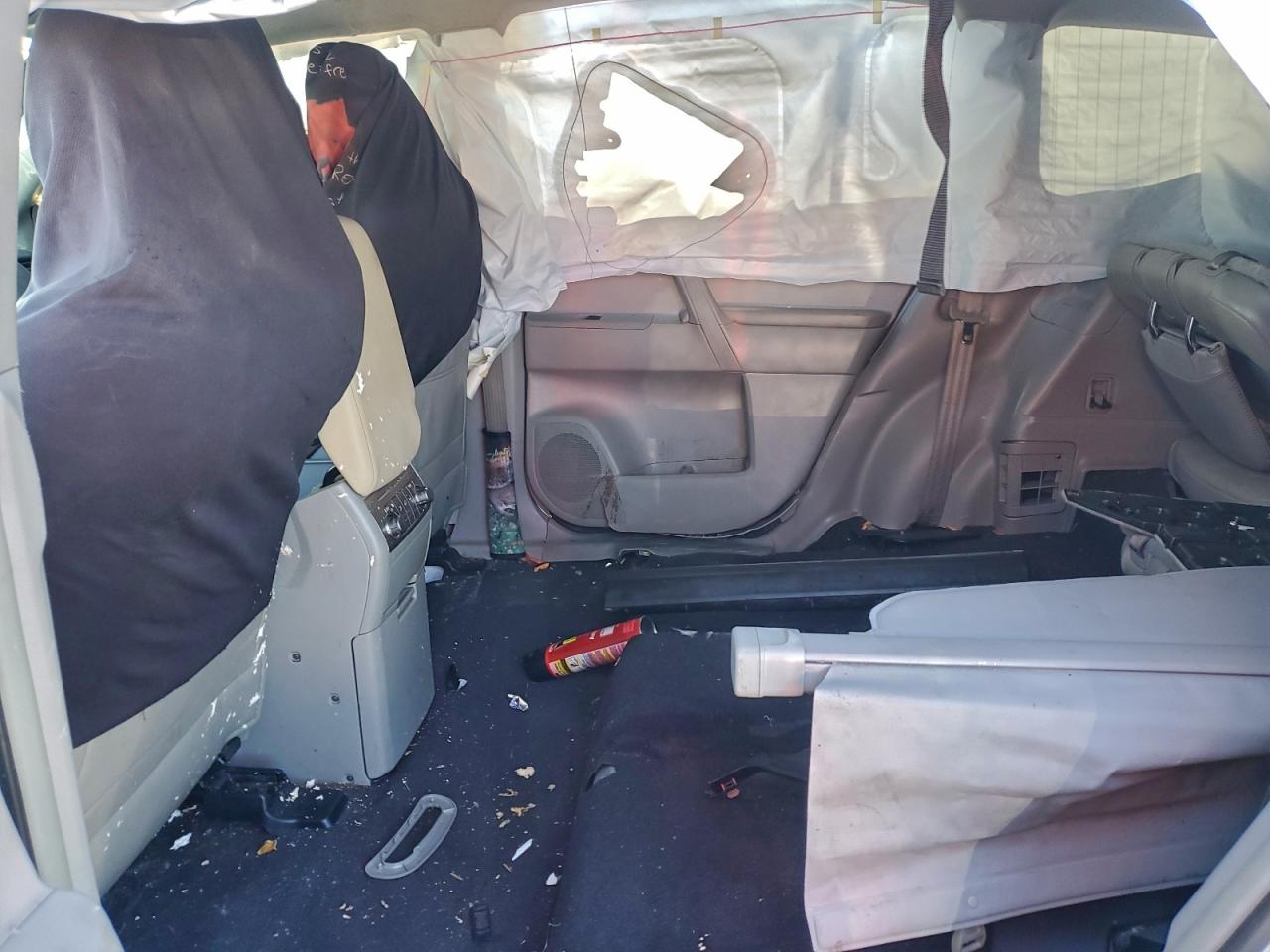 2013 TOYOTA HIGHLANDER BASE photo 11