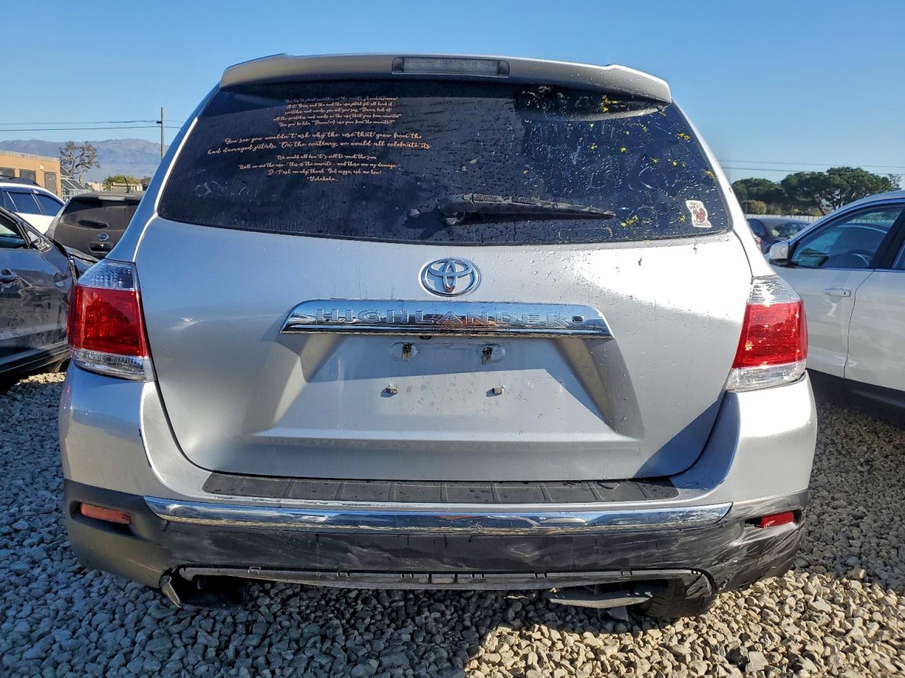 2013 TOYOTA HIGHLANDER BASE photo 6