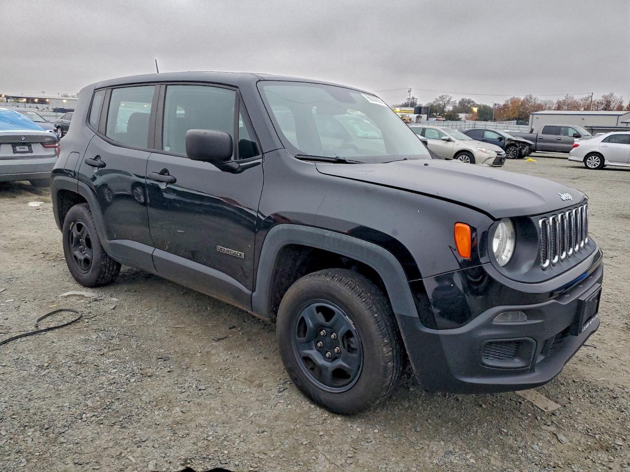2017 JEEP RENEGADE SPORT photo 4