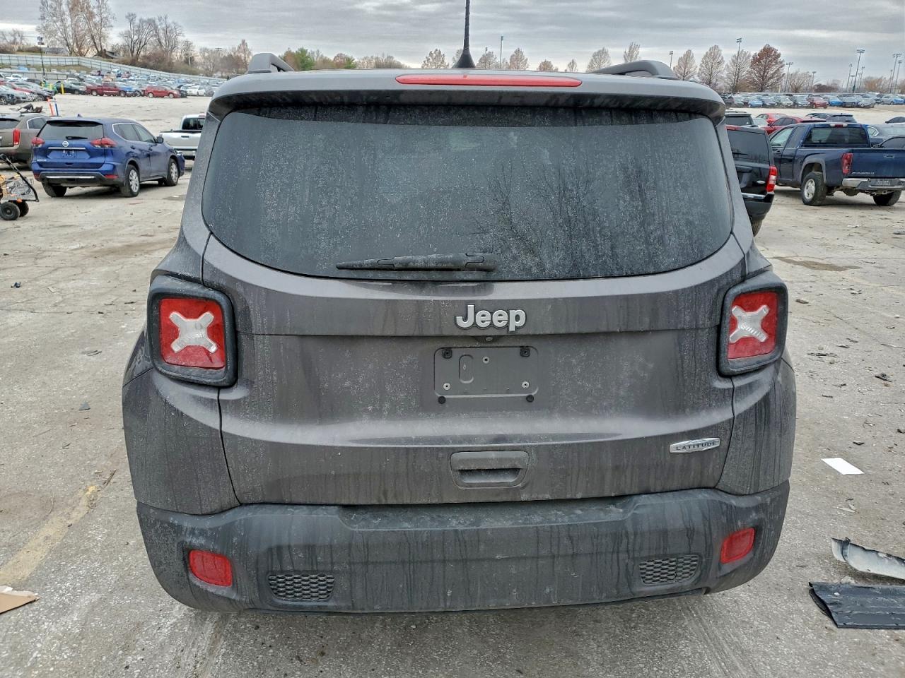 2019 JEEP RENEGADE LATITUDE photo 6