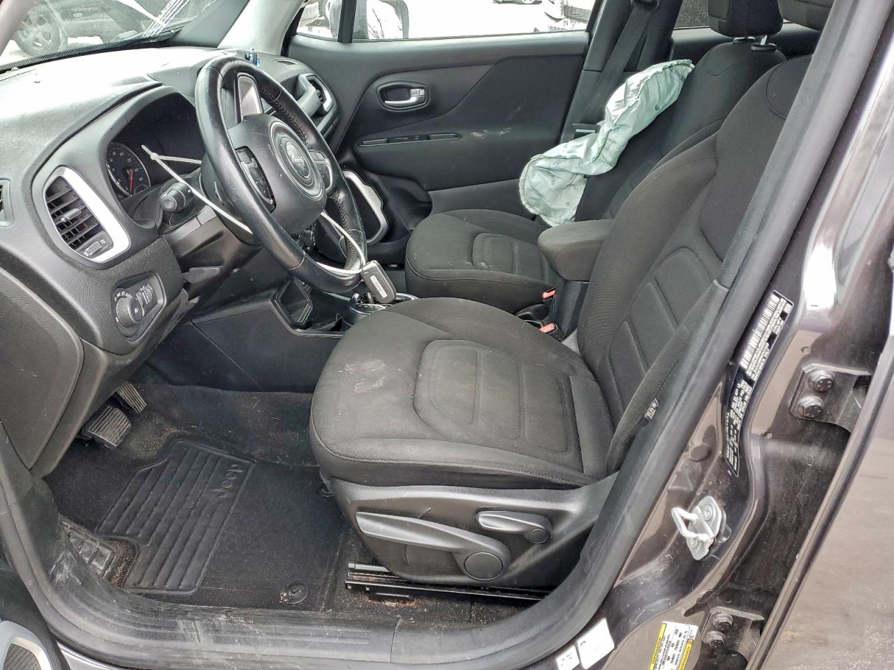 2019 JEEP RENEGADE LATITUDE photo 7