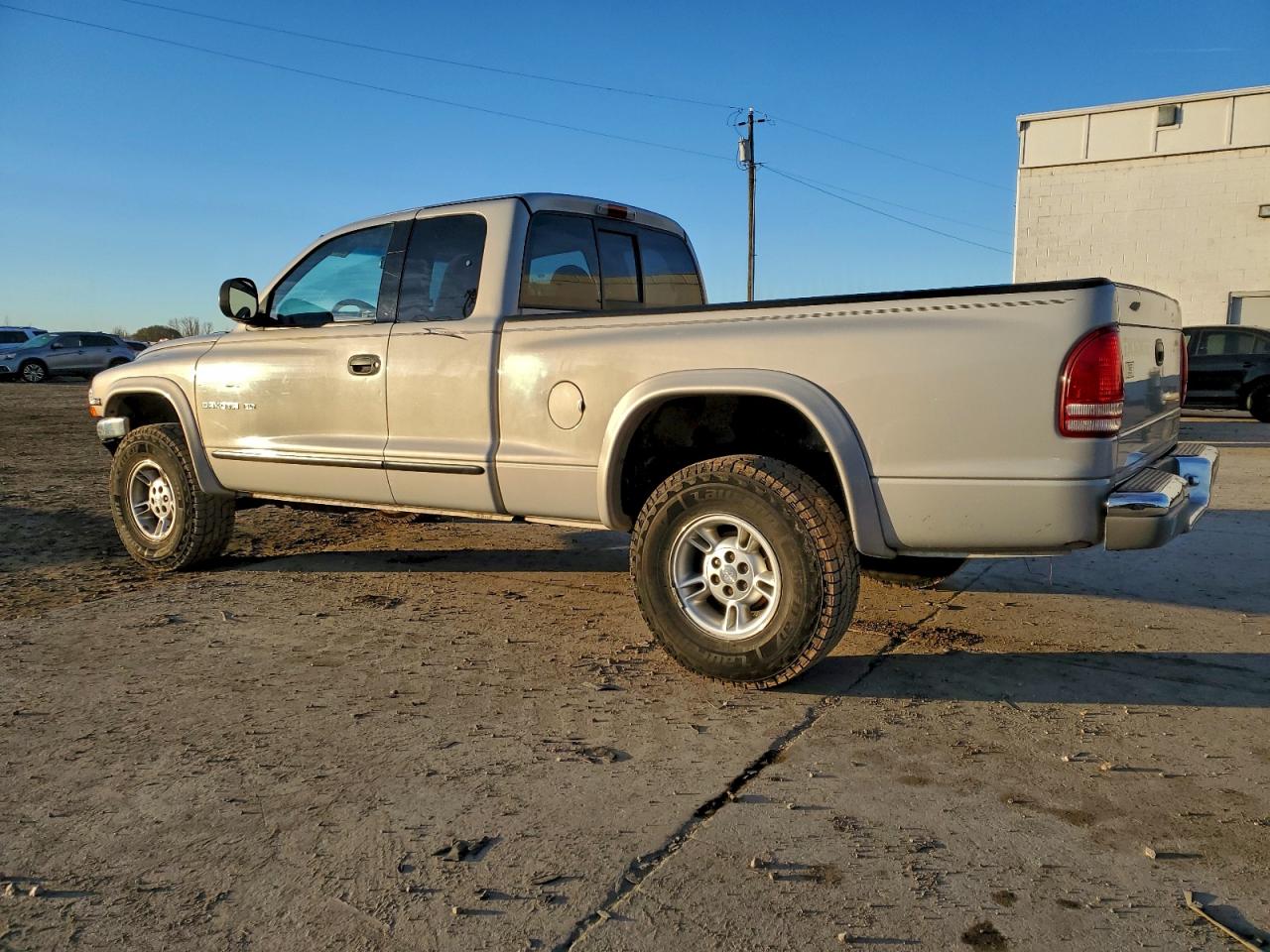 1999 DODGE DAKOTA photo 2