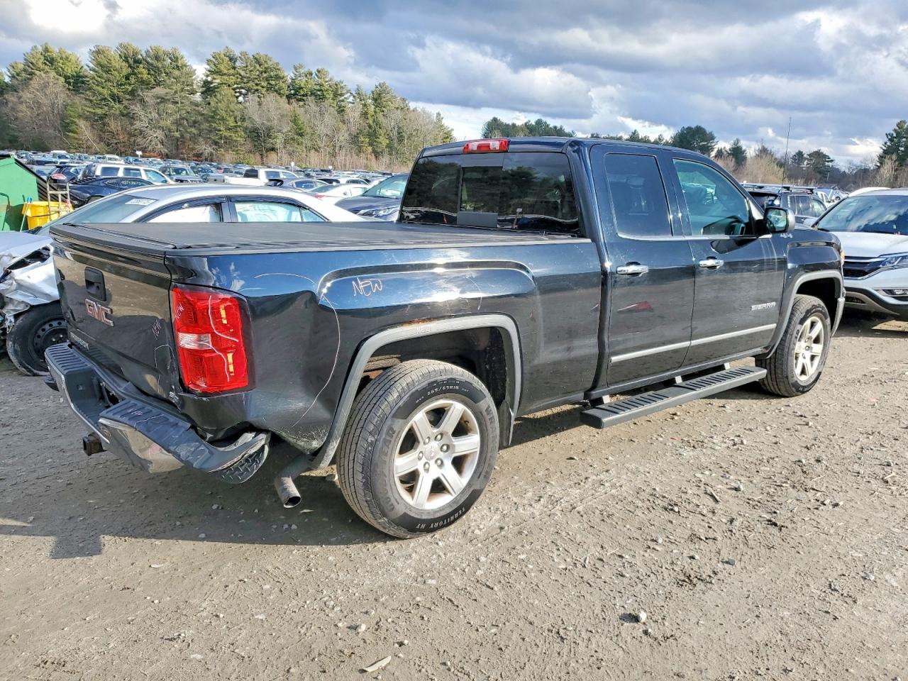 2015 GMC SIERRA K1500 SLT photo 3