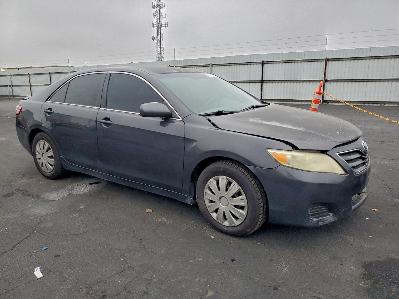 2011 TOYOTA CAMRY BASE photo 7