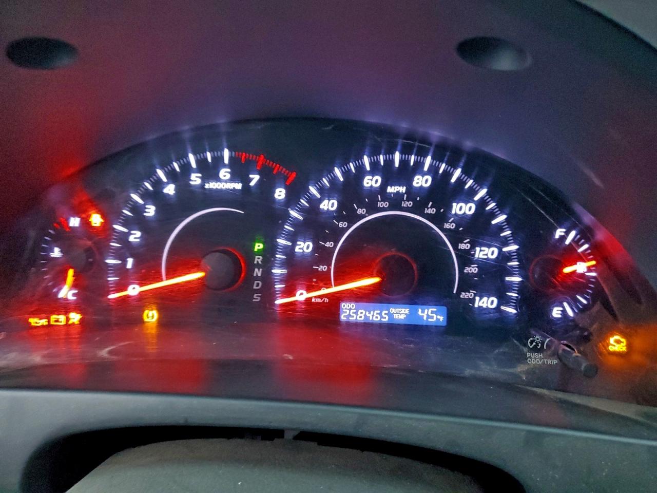 2011 TOYOTA CAMRY BASE photo 17