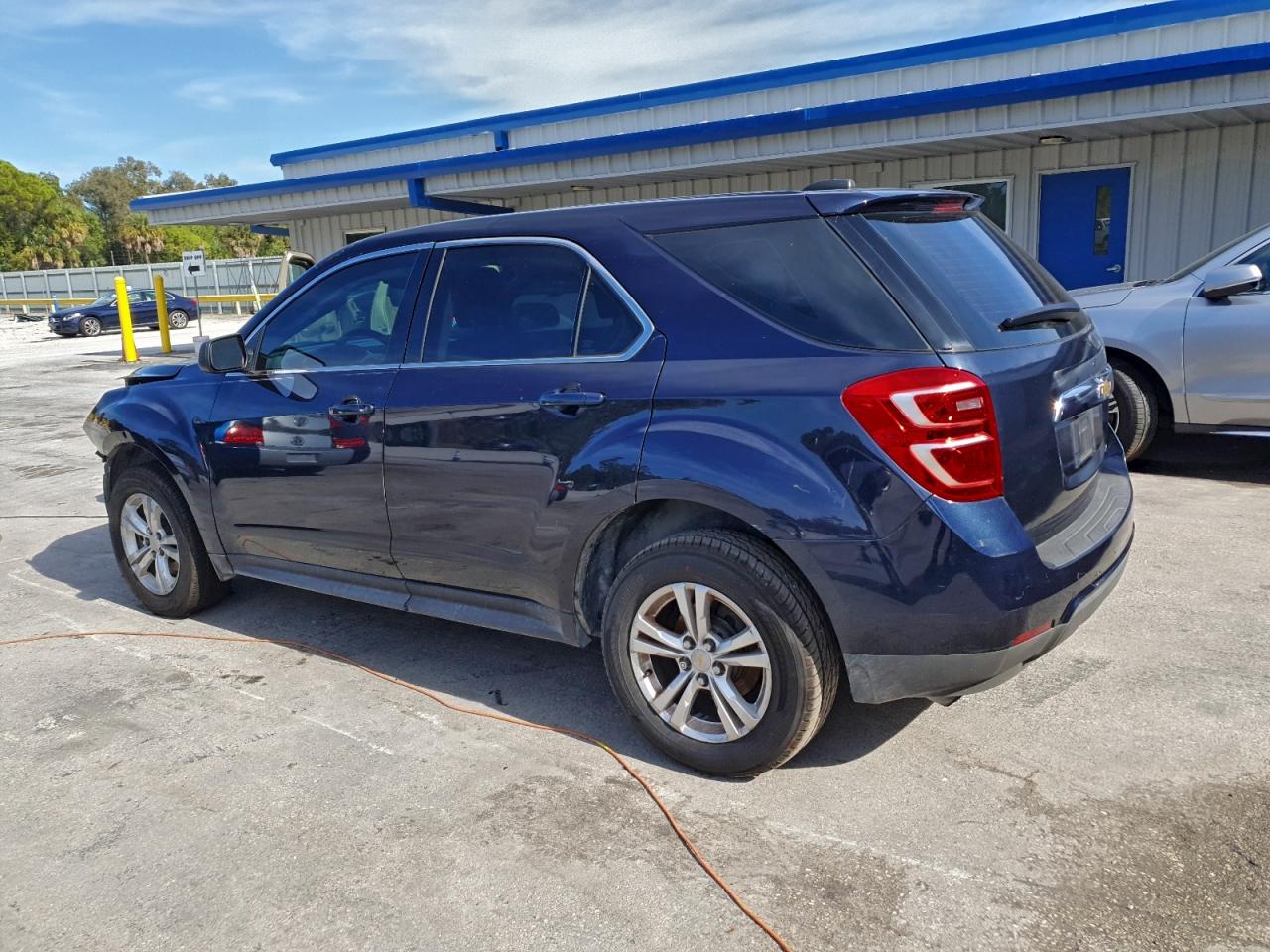 2016 CHEVROLET EQUINOX LS photo 2