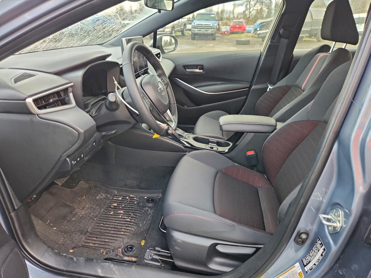 2025 TOYOTA COROLLA LE photo 7