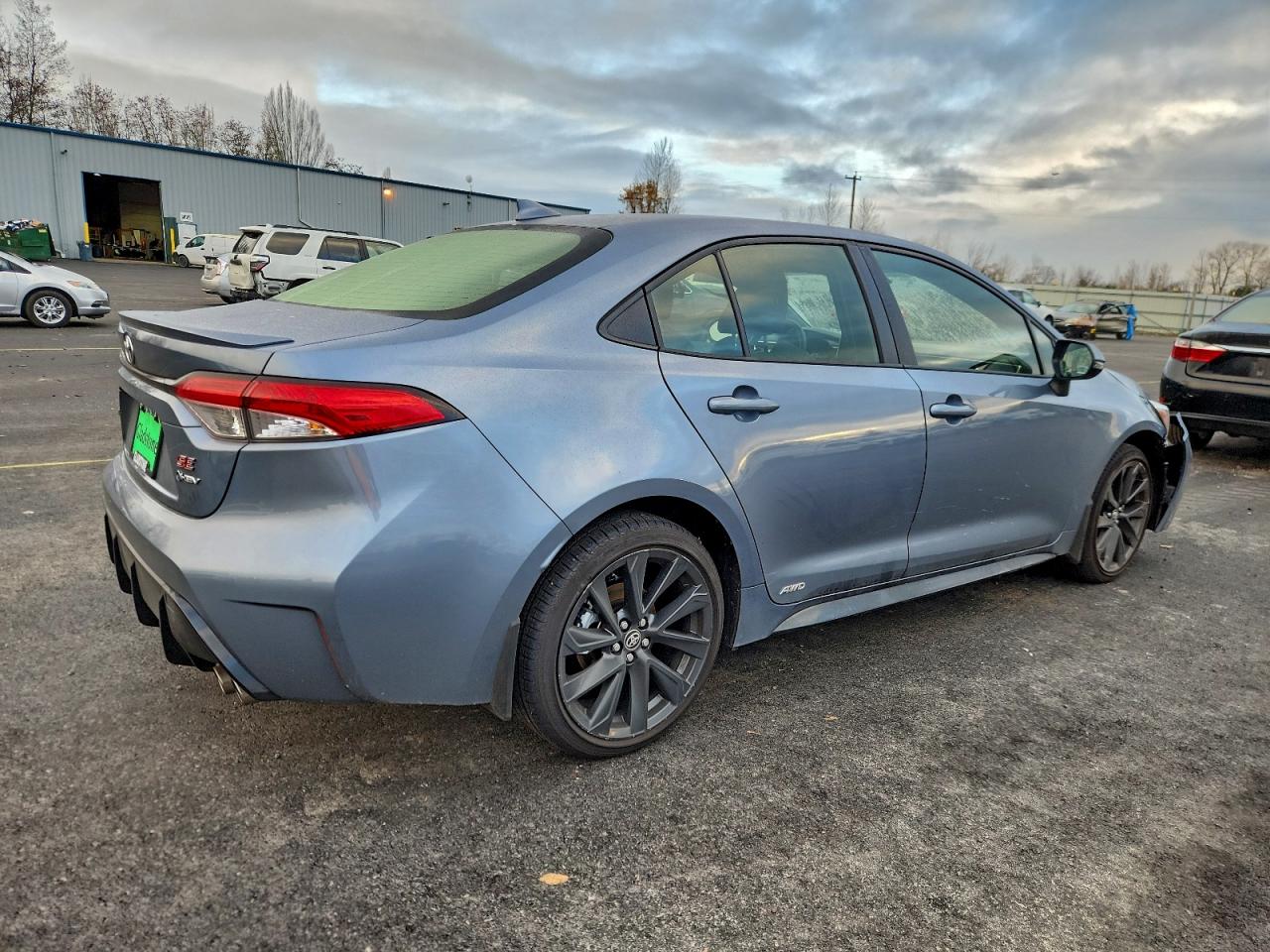 2025 TOYOTA COROLLA LE photo 3