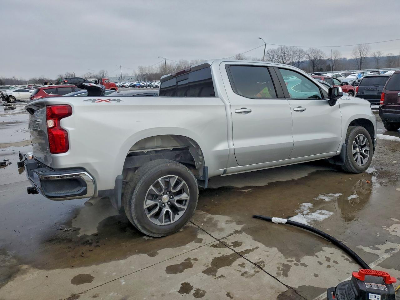 2021 CHEVROLET SILVERADO K1500 LT photo 3
