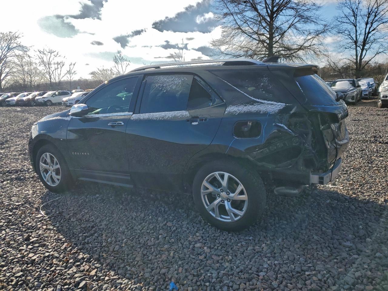 2020 CHEVROLET EQUINOX PREMIER photo 2