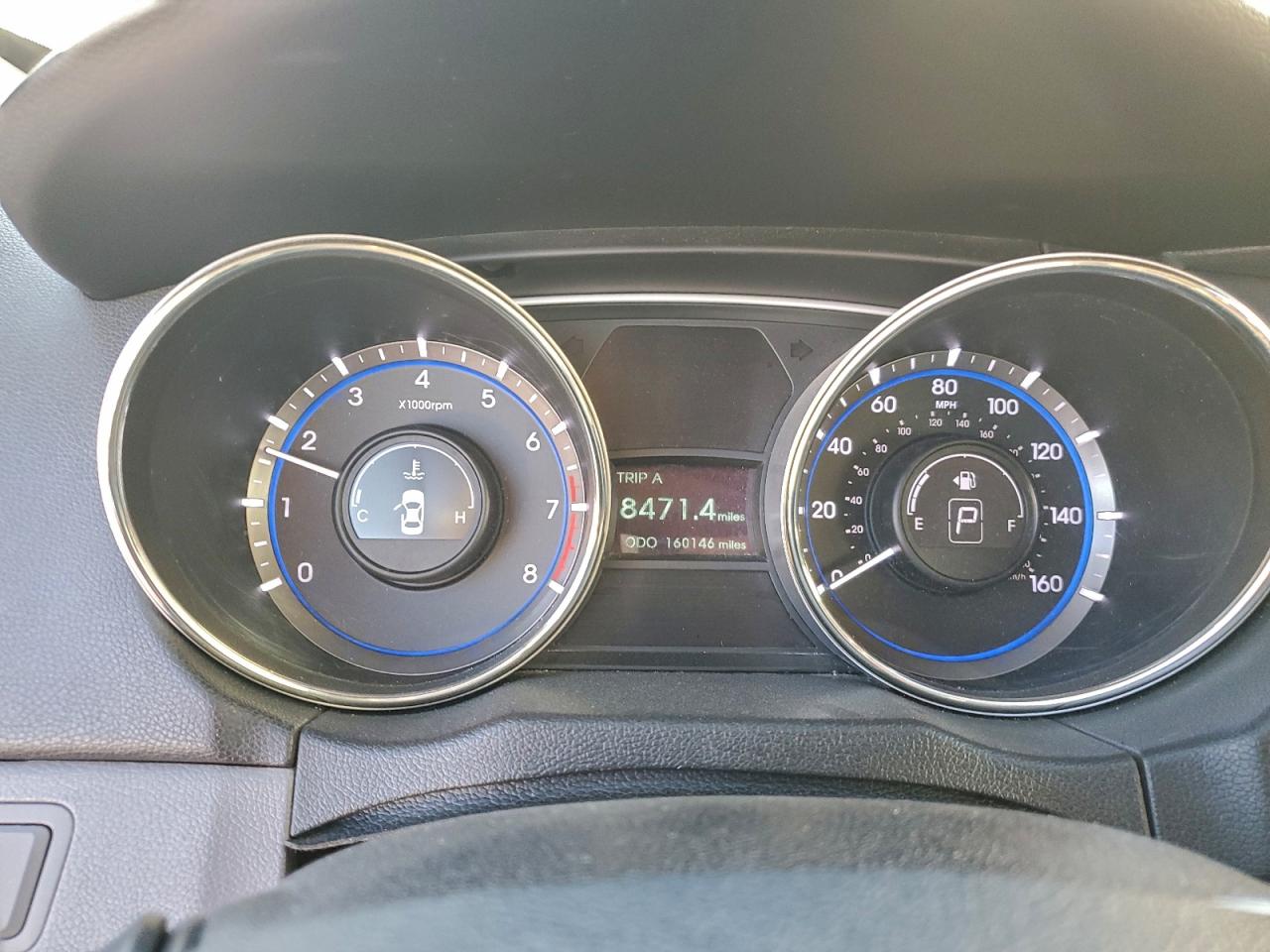 2013 HYUNDAI SONATA SE photo 9