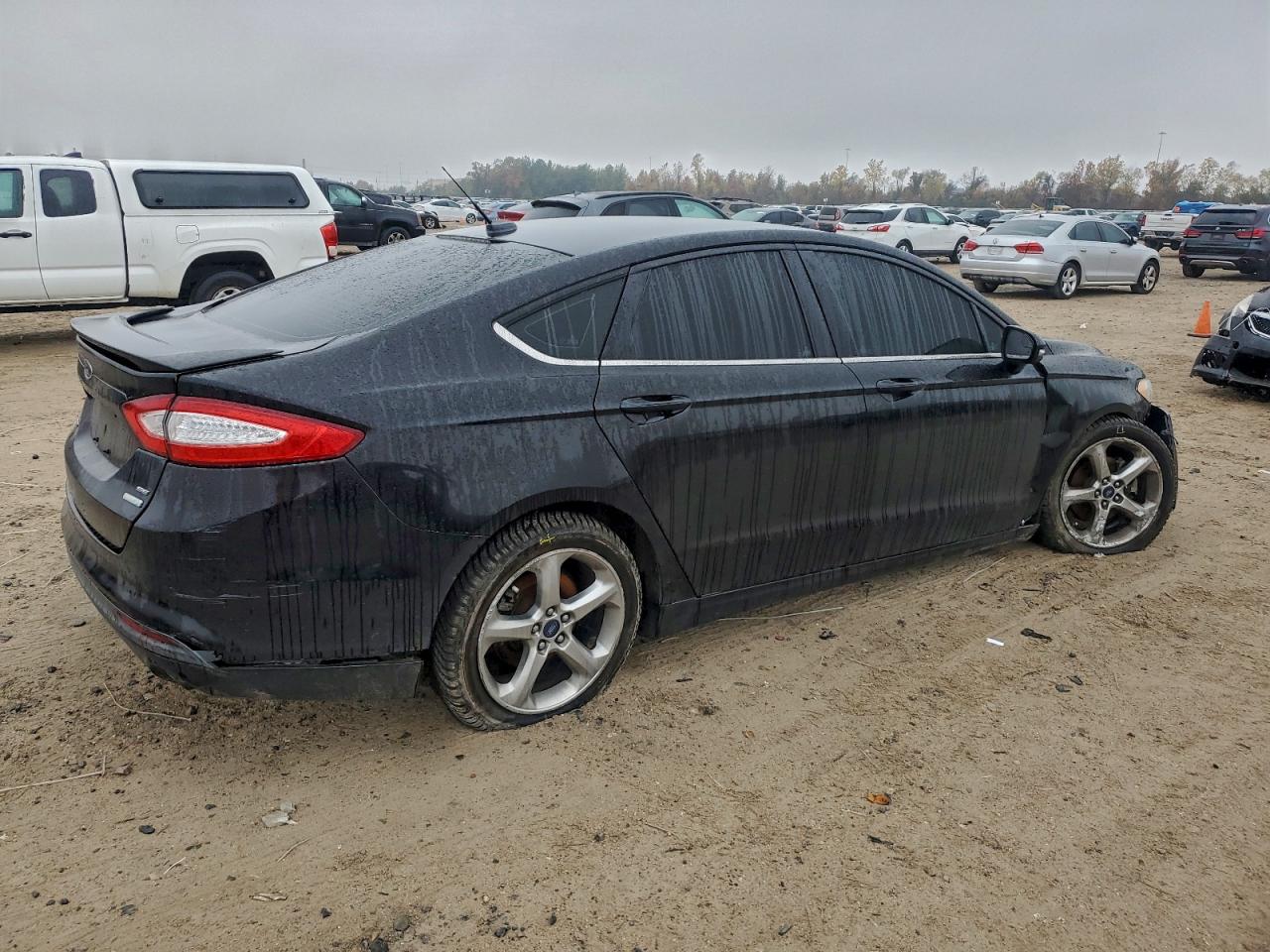 2016 FORD FUSION SE photo 3