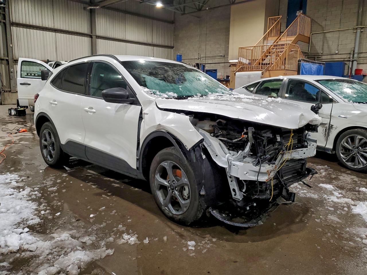 2025 FORD ESCAPE ST LINE photo 4