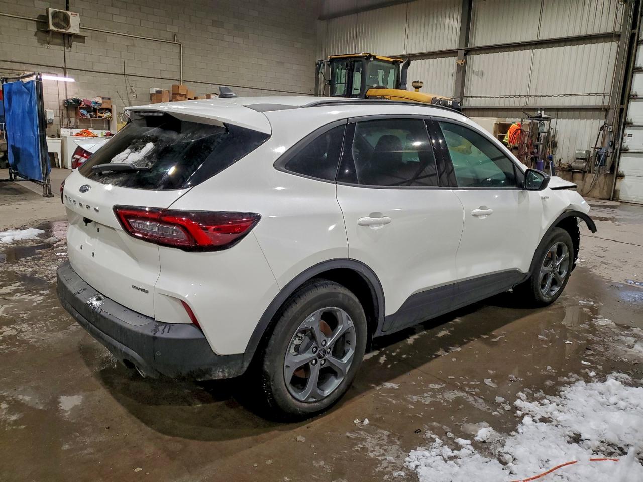 2025 FORD ESCAPE ST LINE photo 3