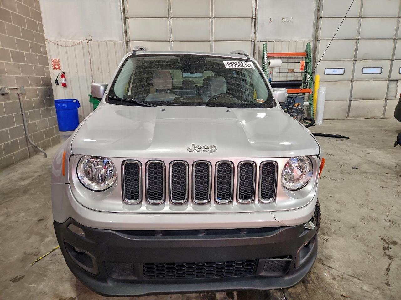 2015 JEEP RENEGADE LIMITED photo 9