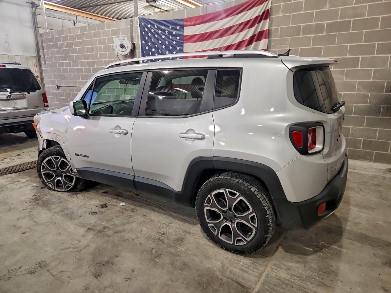 2015 JEEP RENEGADE LIMITED photo 3