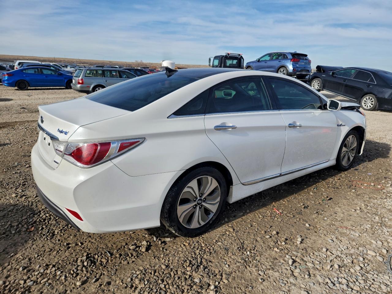 2015 HYUNDAI SONATA HYBRID photo 3