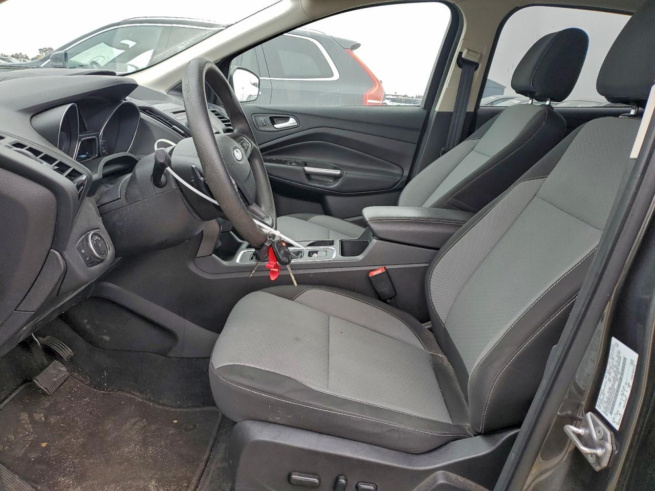 2017 FORD ESCAPE SE photo 7