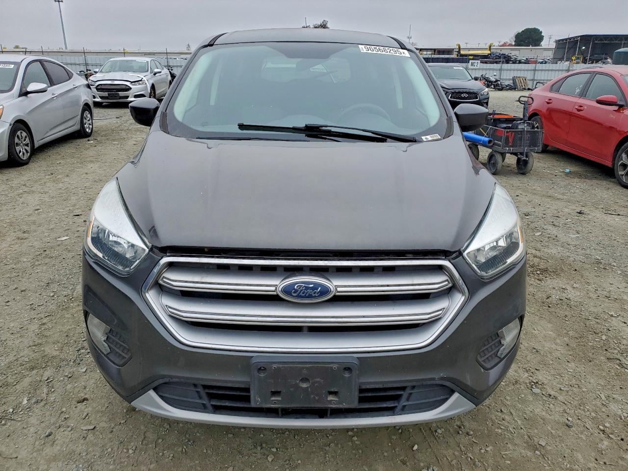 2017 FORD ESCAPE SE photo 5