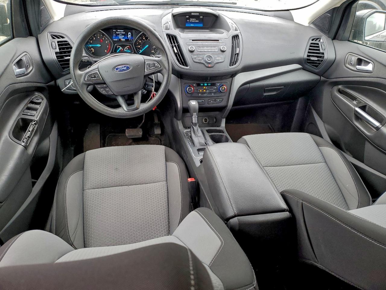 2017 FORD ESCAPE SE photo 8