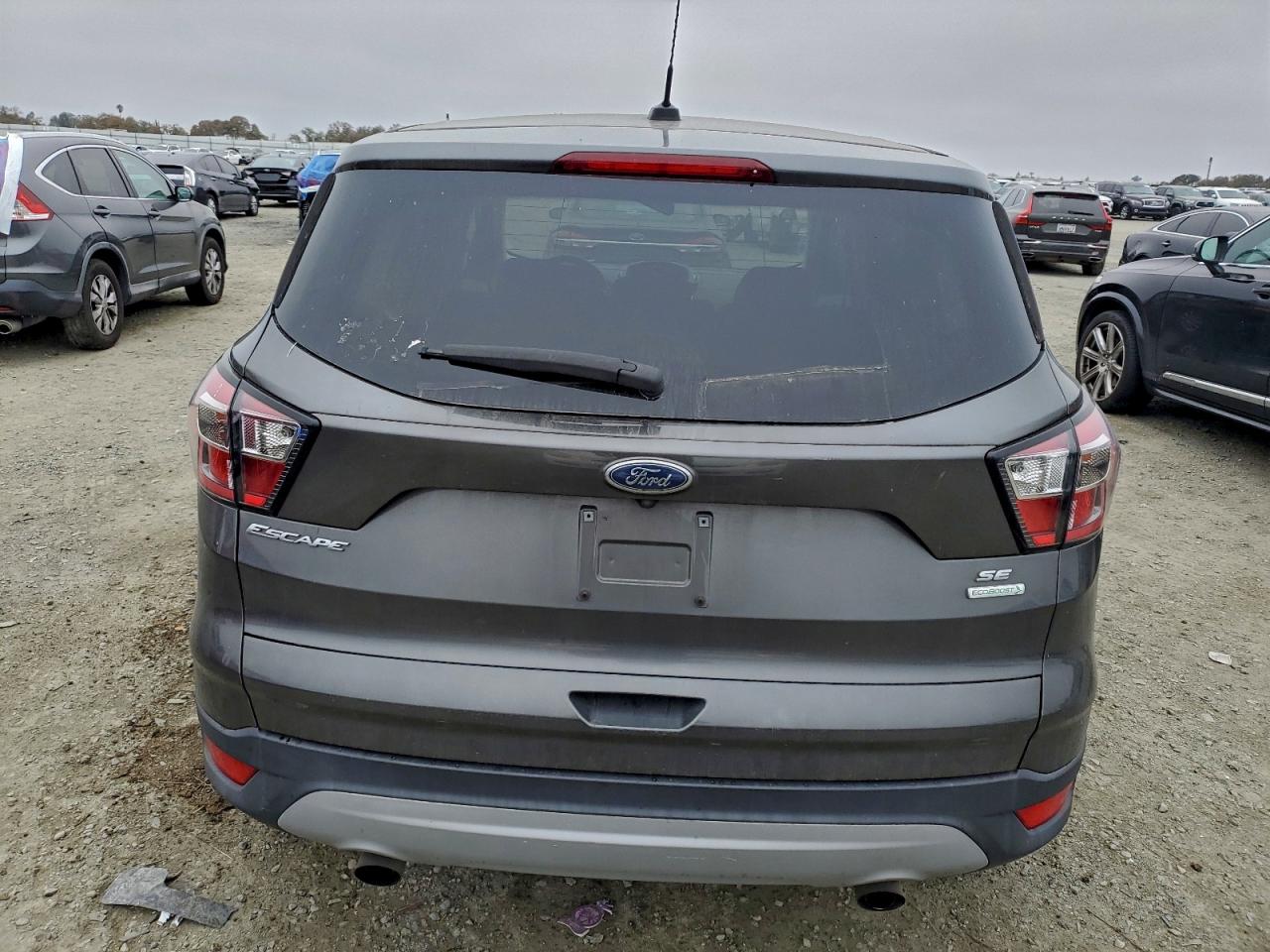 2017 FORD ESCAPE SE photo 6