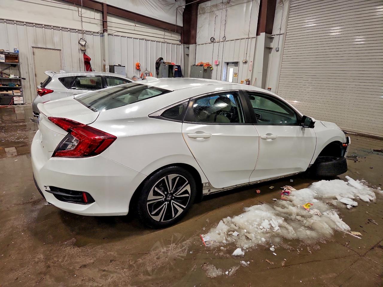 2016 HONDA CIVIC EX photo 3